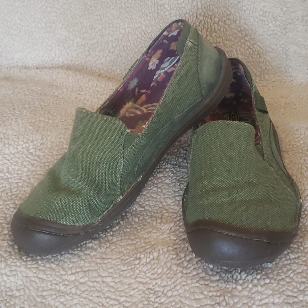 Keen Dill Summer Golden Slip-on Canvas Shoe W Sz 9